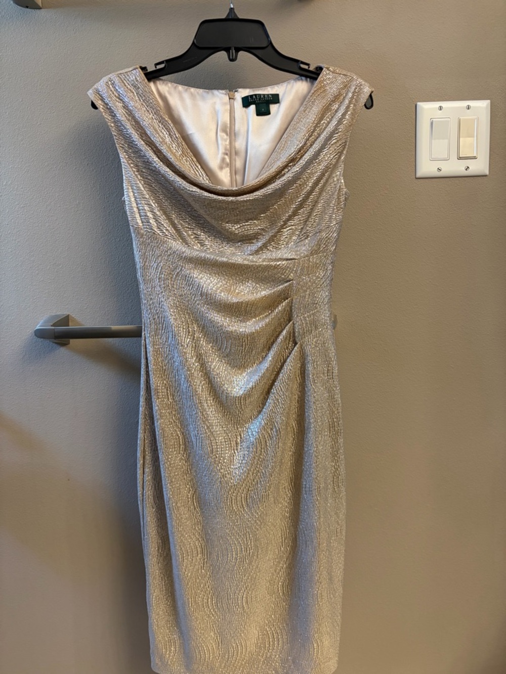 Lauren Ralph Lauren Gold Metallic Cocktail Dress — Size 4